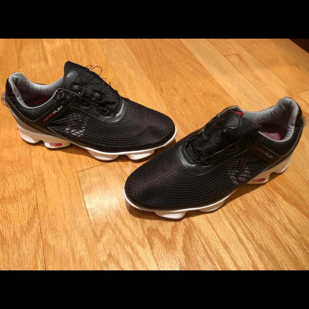 NEW Golf spikes